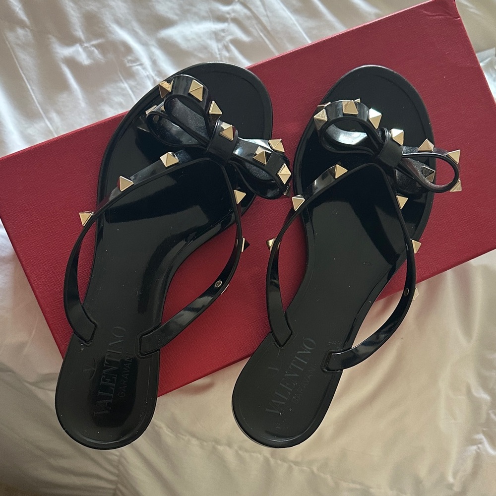 Valentino Black Jelly Bow Rockstud Thong Sandals